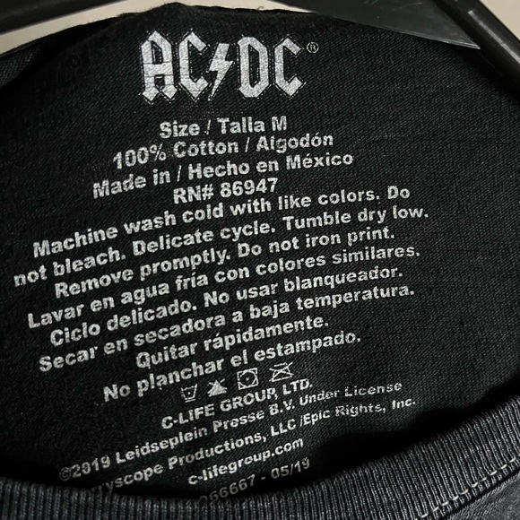 New Without Tag AC DC Crop Top Size Medium - Picture 3 of 3